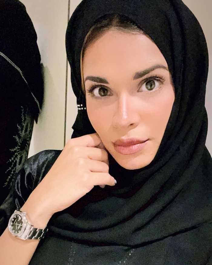 ปลือยเต้า