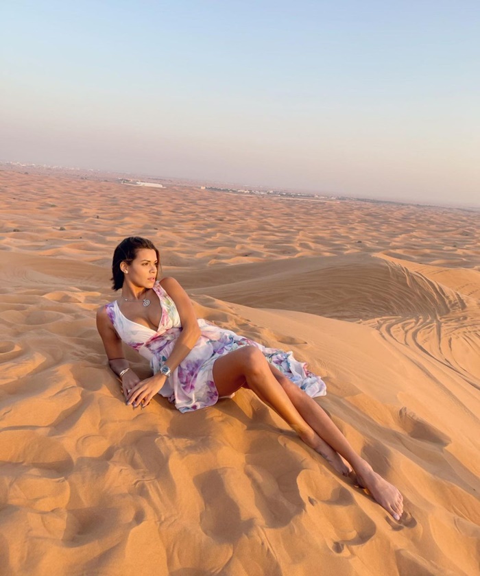 ปลือยเต้า