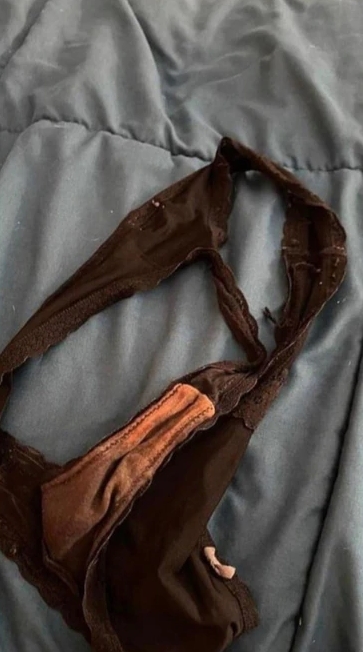 บ้านแตก เจอ กกน. บนเตียง