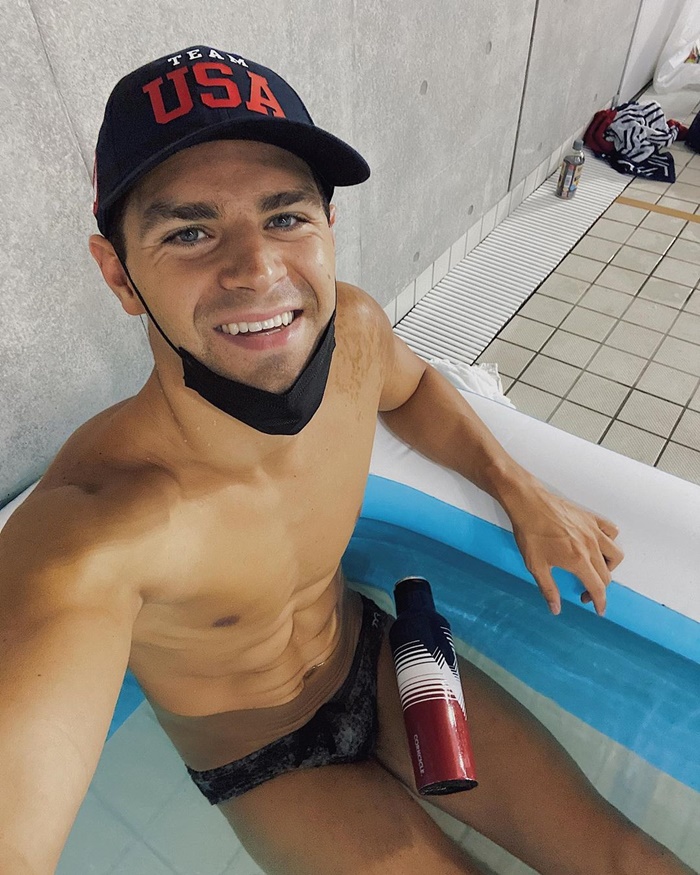 นักว่ายน้ำ