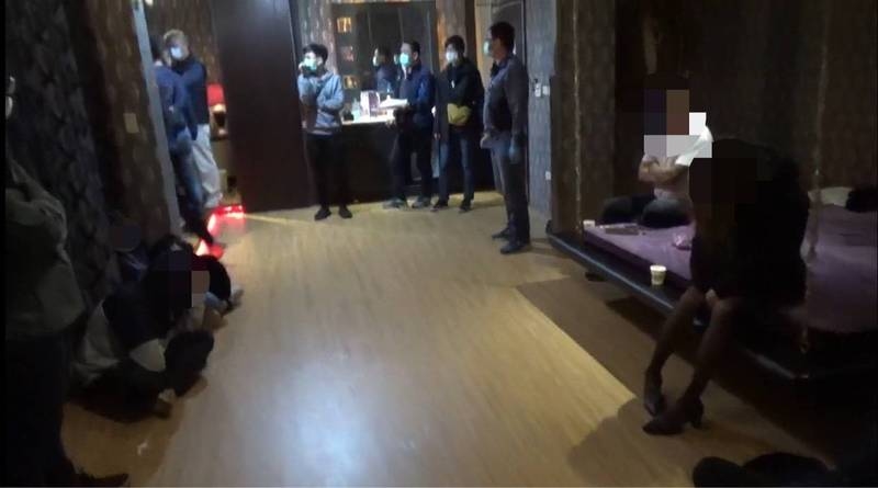 แก๊งมั่วเซ็กส์