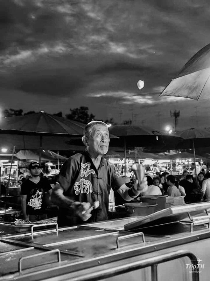 ลุงเฉินง้วน แห่งร้านไอศกรีมลอยฟ้า