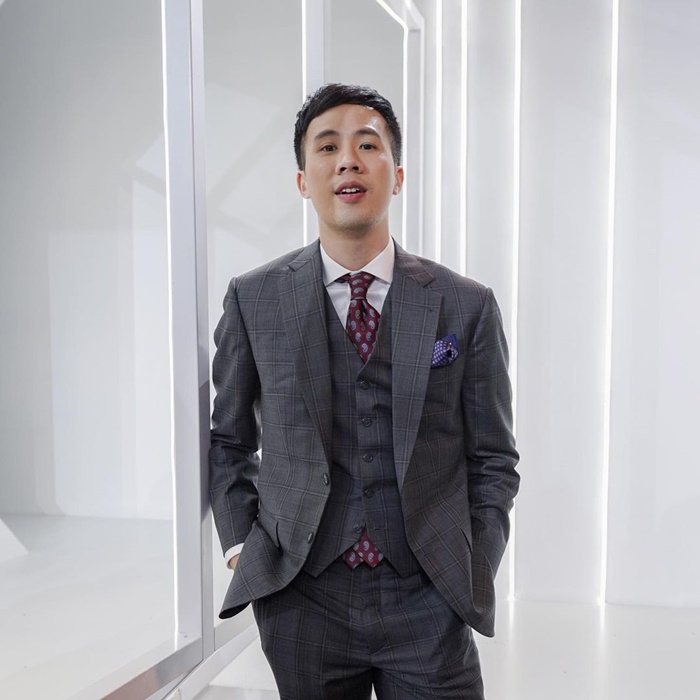 บูม ธริศร  