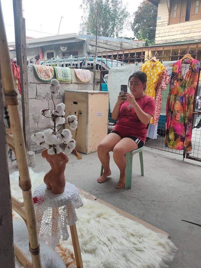 แม่ค้า ขายของออนไลน์