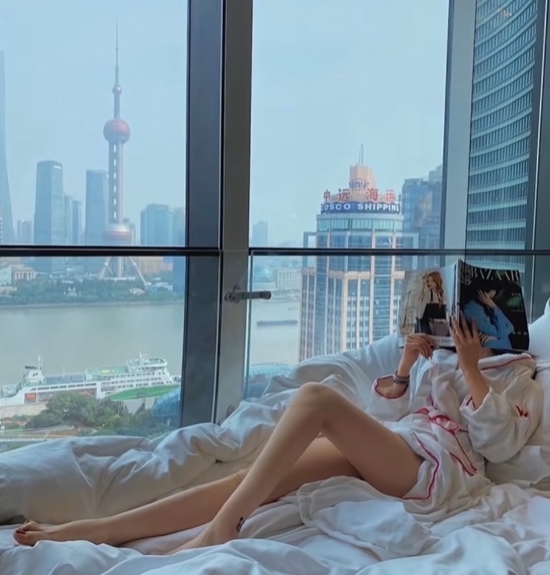 แฉความลับ วิถีสาวสังคมจอมปลอม 