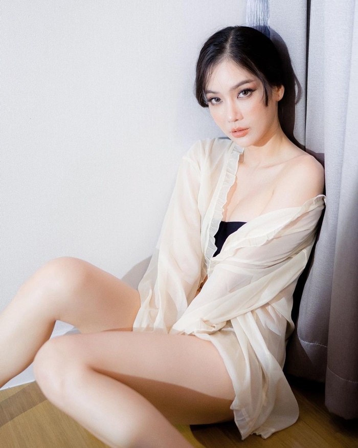 ก้อย กรกช  