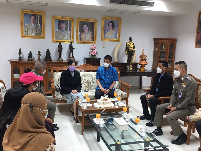  ข่มขืนเด็กหญิง