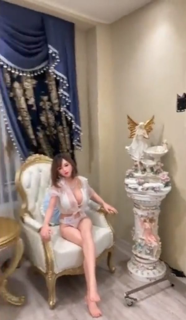 น้องตุ๊กตาสุดแจ่ม  