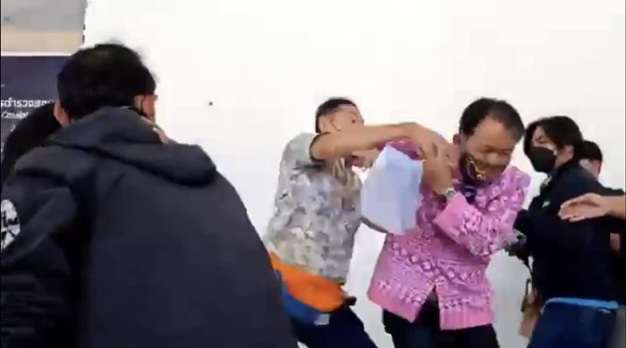 มือต่อย ศรีสุวรรณ