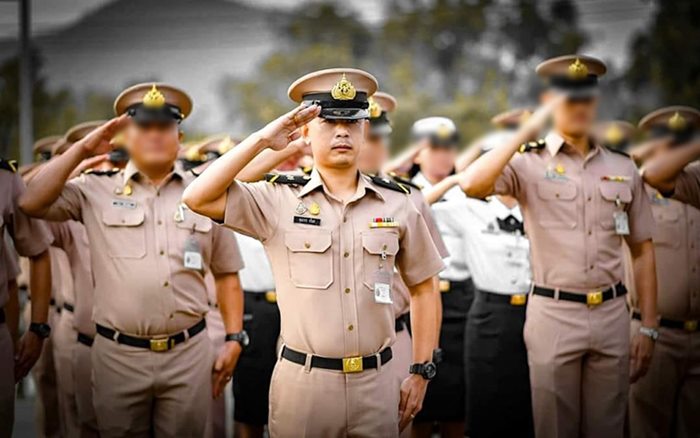 แม่หมอแชมป์ เรือหลวงสุโขทัย 