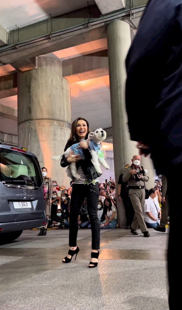 สมเด็จพระนางเจ้าฯ พระบรมราชินี