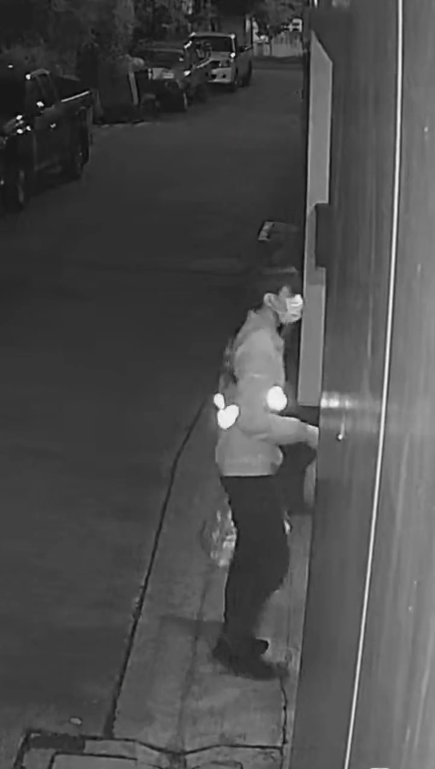 เป็นคนค่าาา ไม่ใช่ผี 