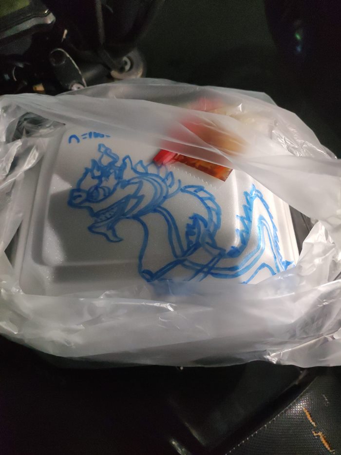 สั่งกะเพราขอรูปพญานาค 