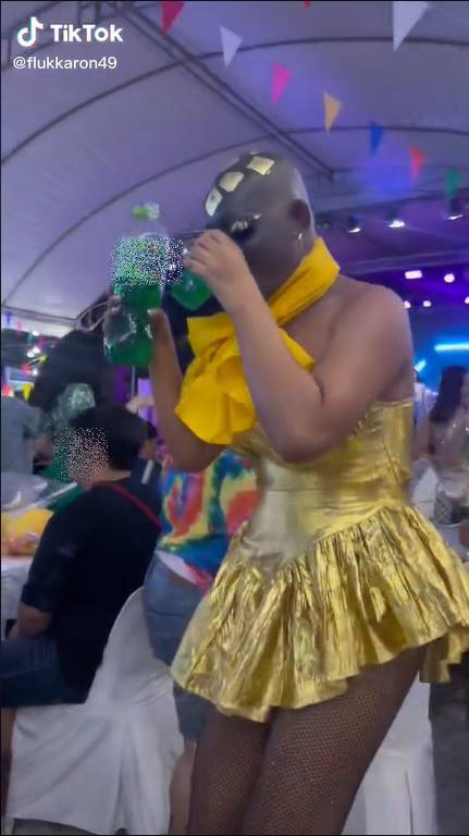 แต่งธีมนี้ ใครจะมาต้าน