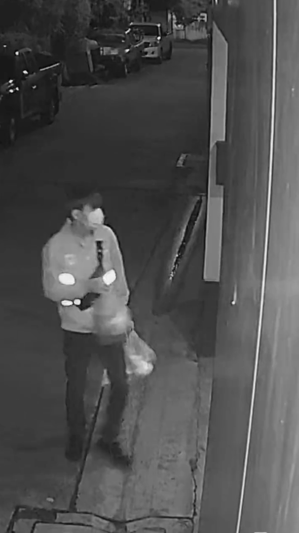 เป็นคนค่าาา ไม่ใช่ผี 