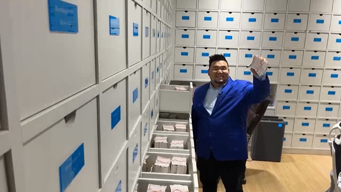 มังกรฟ้าลอตเตอรี่