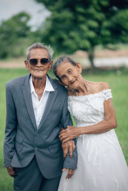  รักแรกและรักสุดท้าย