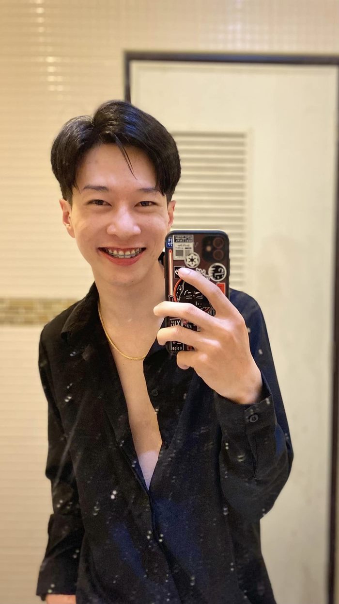 ม้าทรงหล่อ  