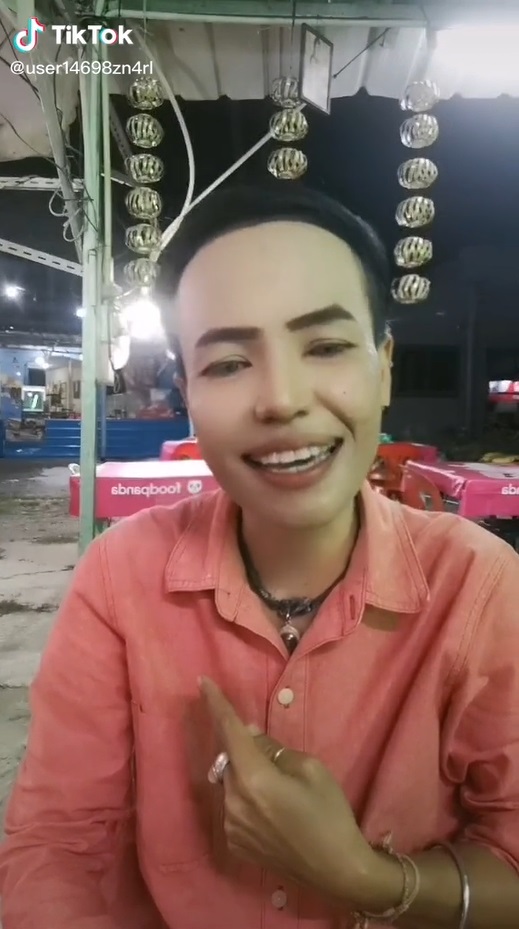 พี่ดำปลาเผา ทอมโสด 4 ปี   