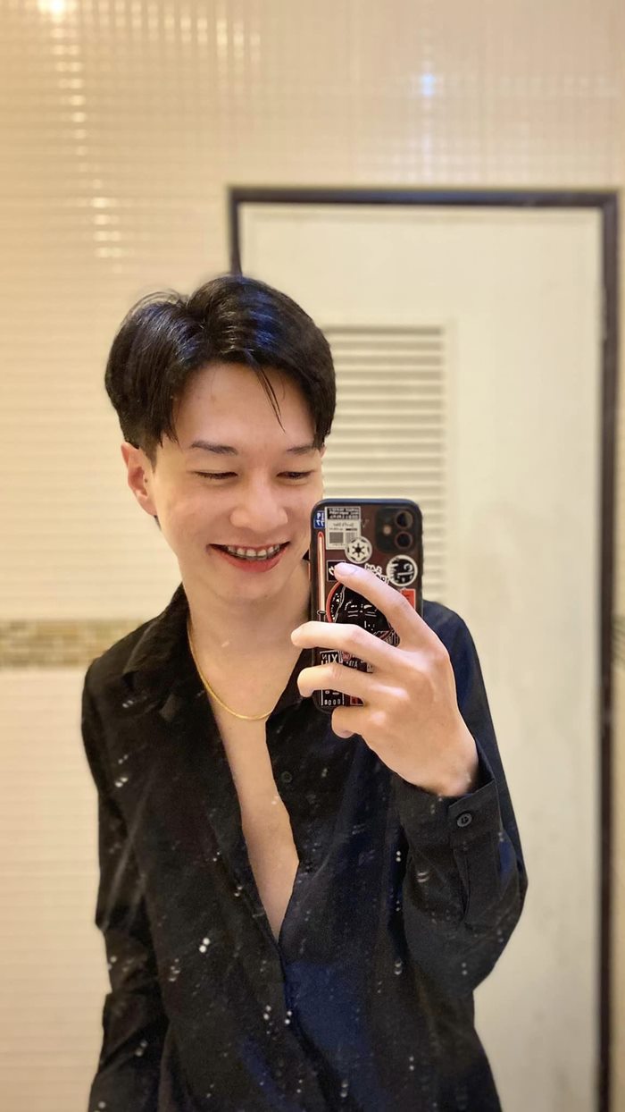 ม้าทรงหล่อ  