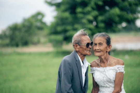  รักแรกและรักสุดท้าย