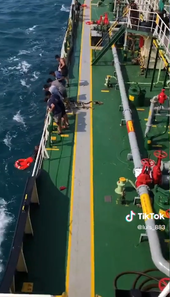 เรือหลวงสุโขทัย