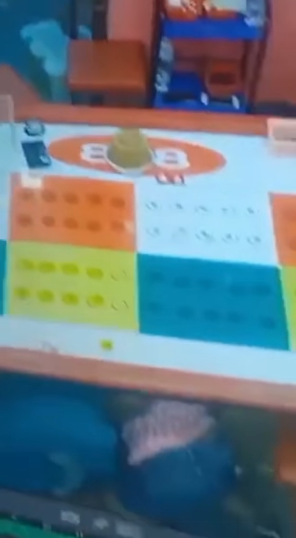 แม็ค ปล้นบ่อน