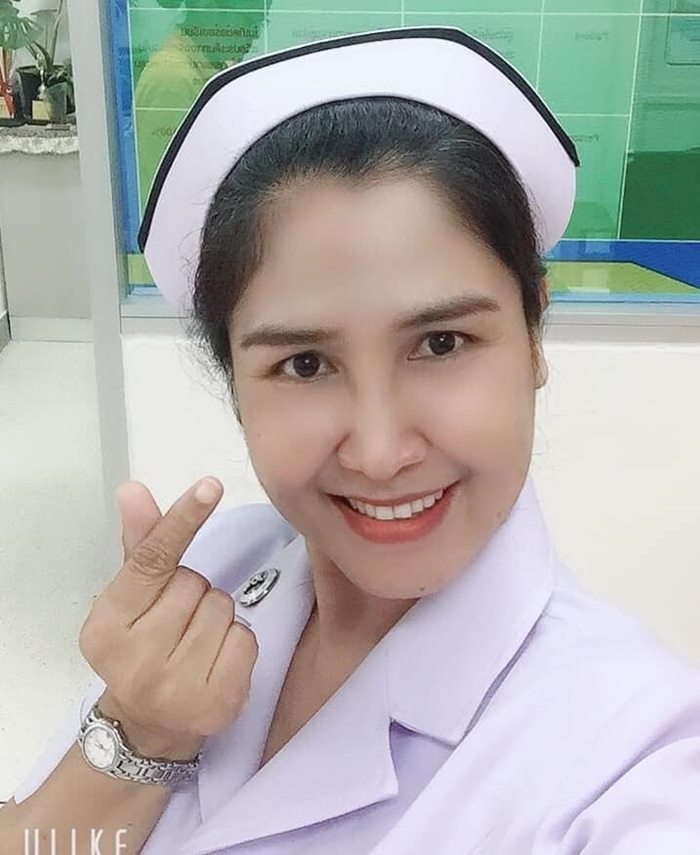 พยาบาลเล่าชีวิตต้องสู้ 