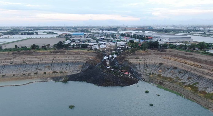 ดินสไลด์บางพลี