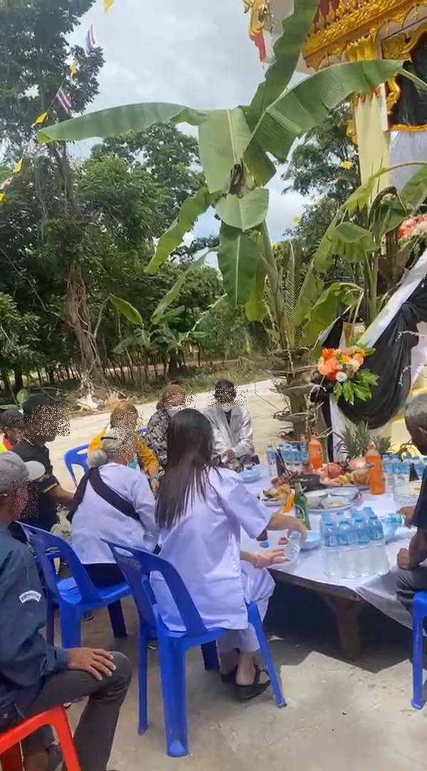 จิตอาสาคนดัง