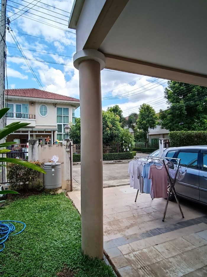 เสาบ้านเบี้ยว 