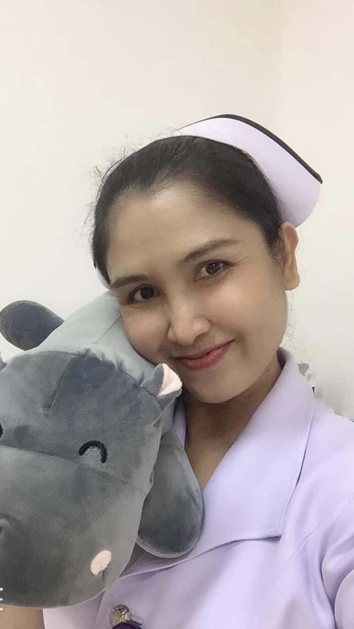 พยาบาลเล่าชีวิตต้องสู้ 