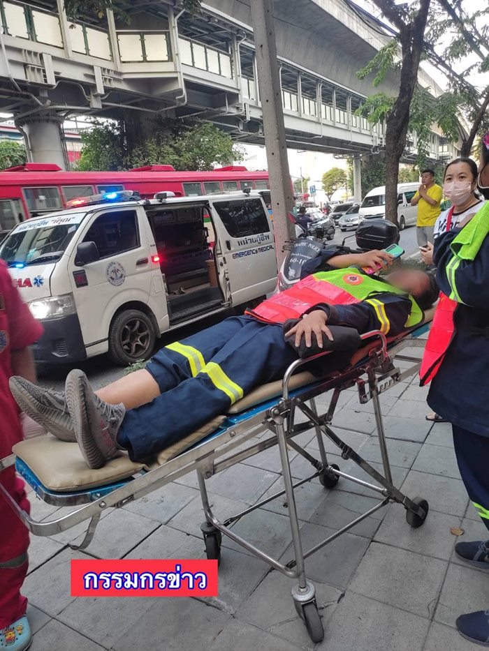 ปาเจโร่ ฟาดรถเมล์ 