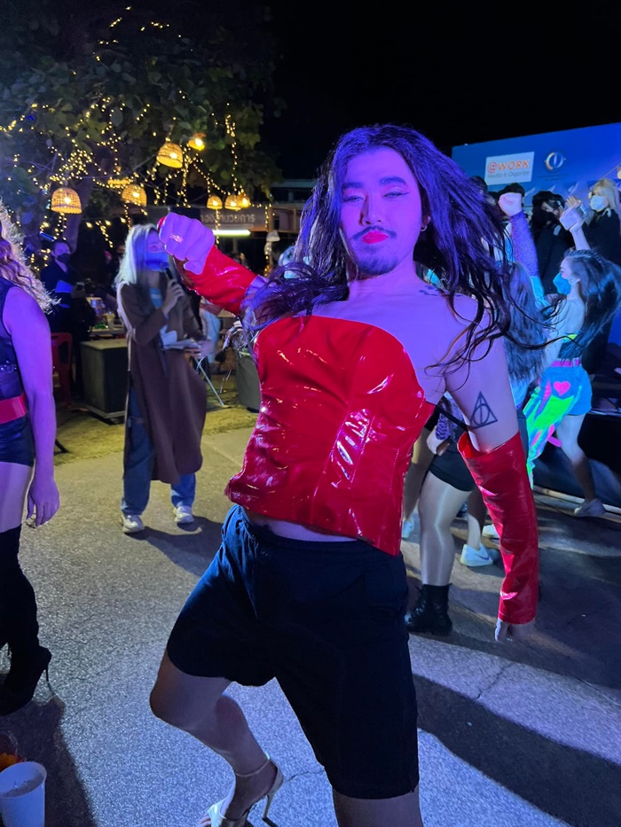 ม้าม่วง