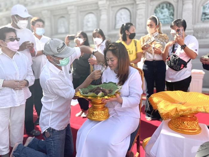 ทำนายอนาคต ต้องดู !  