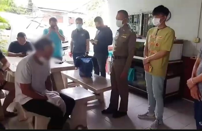 ขโมยของ