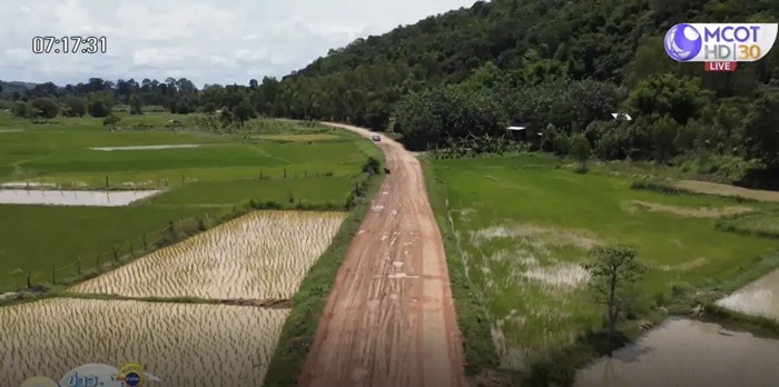 นักเรียนรถล้ม