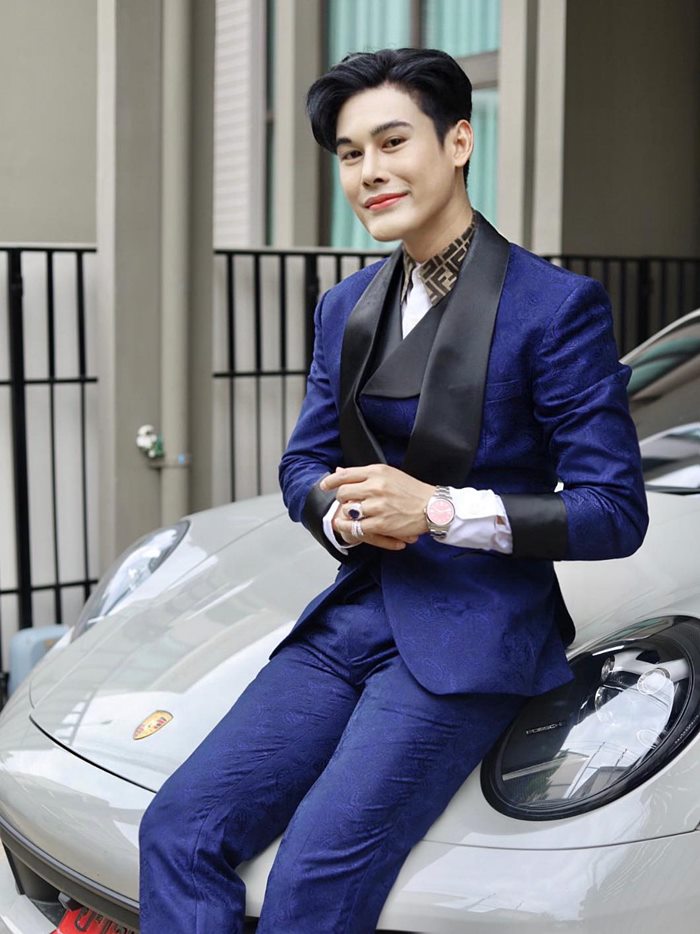  ดิว ธีรภัทร