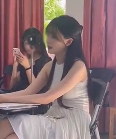 คุณครูครับ อยากตั้งใจเรียนจัง 