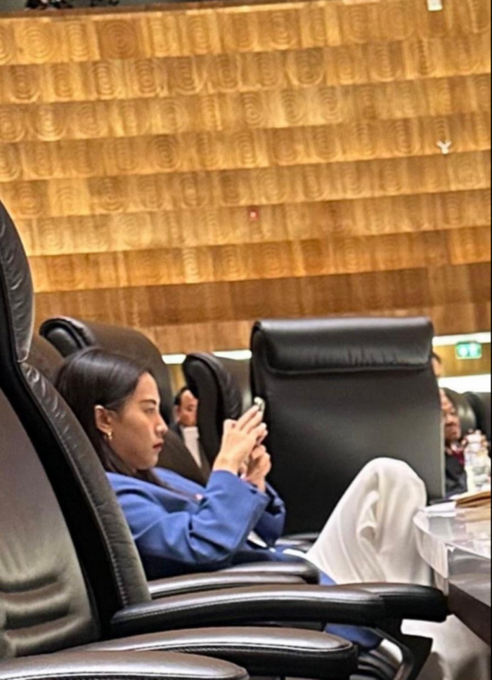 วัน อยู่บำรุง รักชนก ศรีนอก