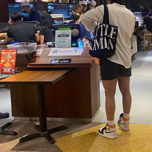 กระเป๋า Gentlewoman 