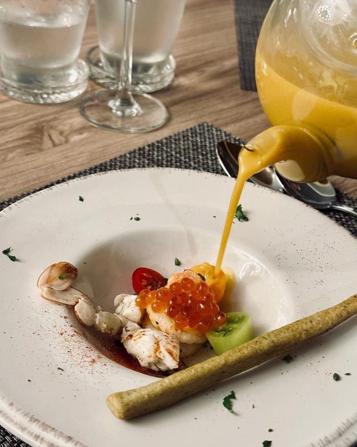  เอมมี่-เอมี่ 