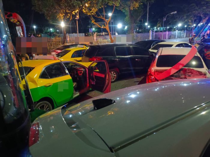 รถชน 10 กว่าคัน หน้าจุฬาฯ !