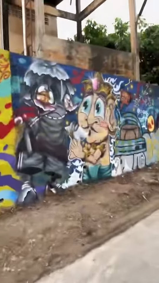 กราฟิตี้กำแพงวัดร่องขุ่น