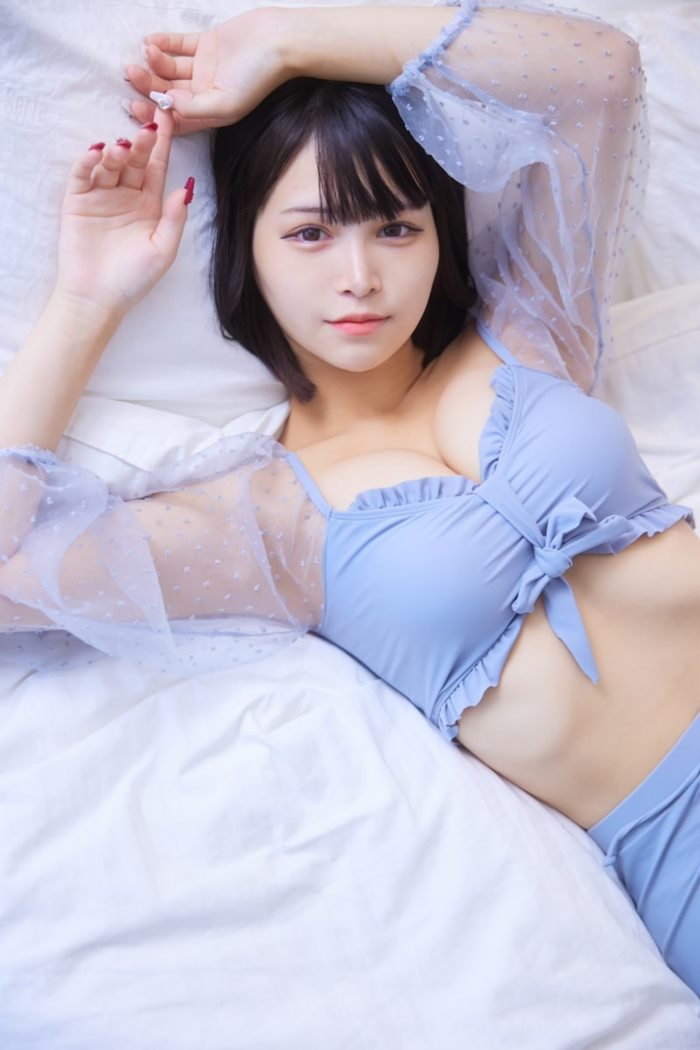 อดีตดาวเอวี  