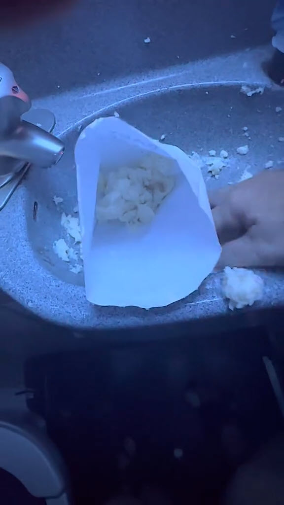  กุ้งกระเทียมลอยฟ้า