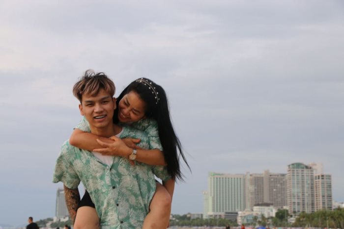 น้องเวฟ คู่รักต่างวัย 