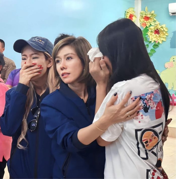 ครูใช้ถาดหลุมฟาดเด็ก