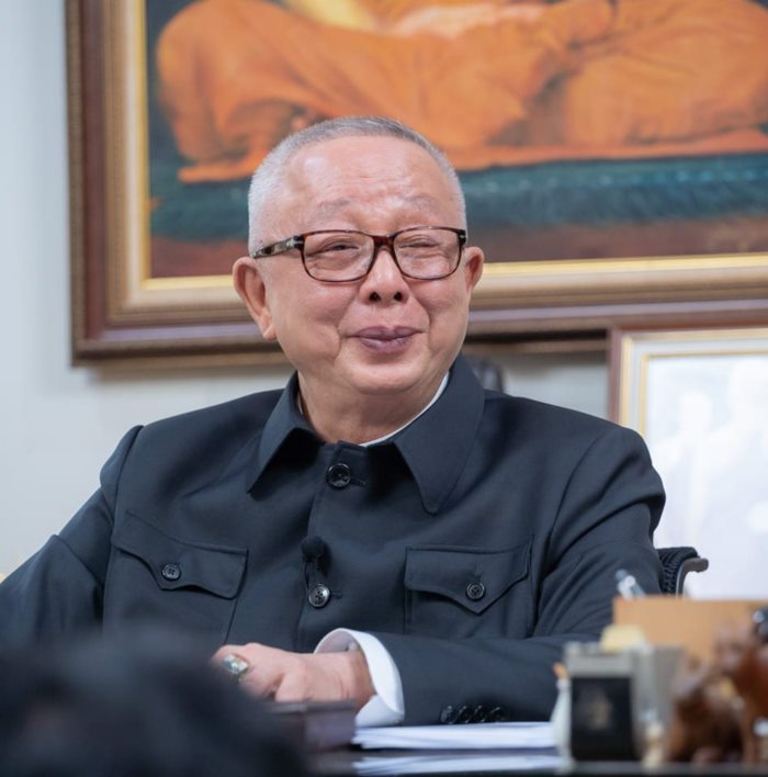 ชูวิทย์ กมลวิศิษฏ์