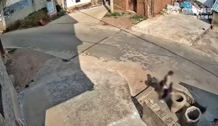 พี่ทำร้ายน้้อง